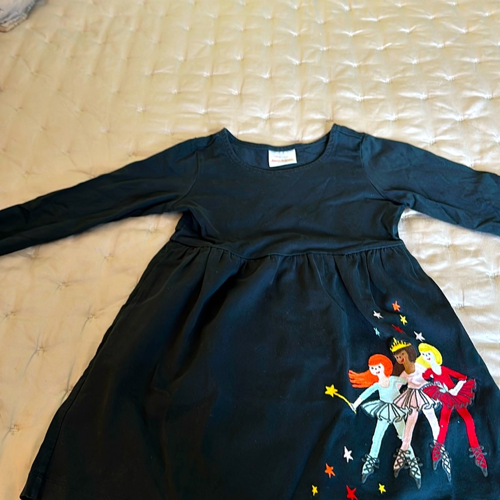 Hanna Andersson girls size 5 dress with embroidered multi cultural ballerinas
